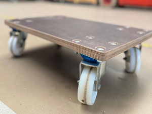 Teherhordó görgős kocsi (1200kg)